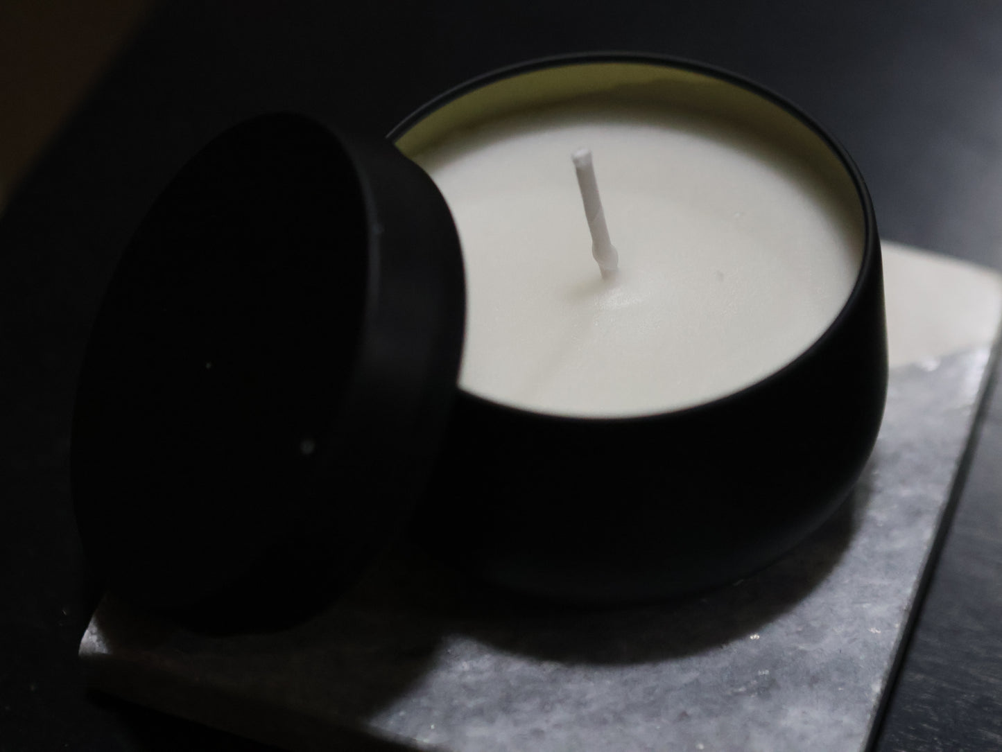 Sweet Wood Candle 4 oz Round
